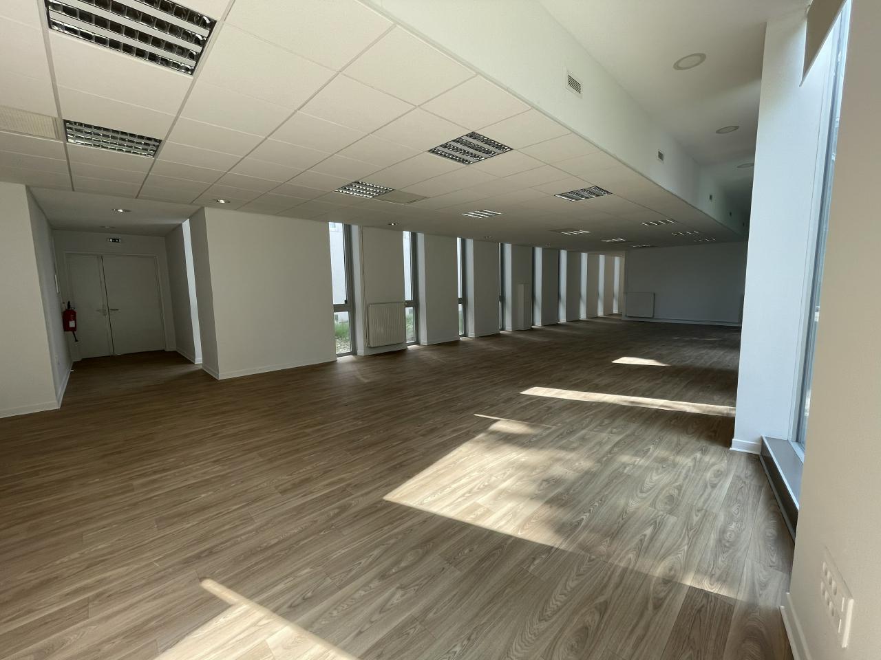 Bureau Lille 575m² Location bureau Lille Nord OLBUR2201385 11